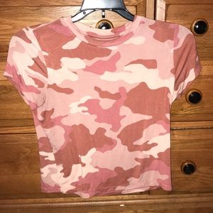 Camo Cropped T-shirt